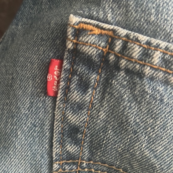 Levi’s - Picture 3 of 13